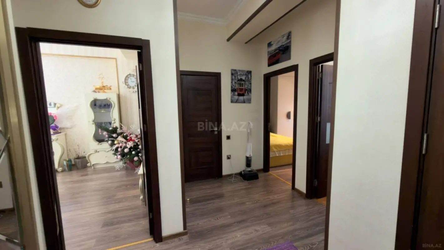 Satılır 3 otaqlı mənzil 95 m²