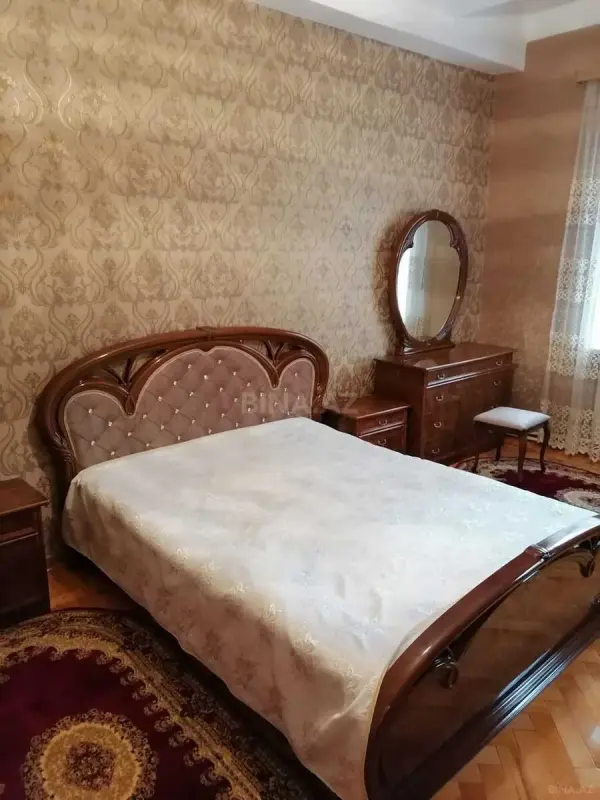 Kirayə verilir 3 otaqlı mənzil 80 m²