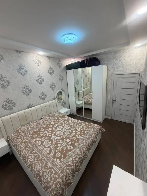 Satılır 6 otaqlı həyət evi 178 m²