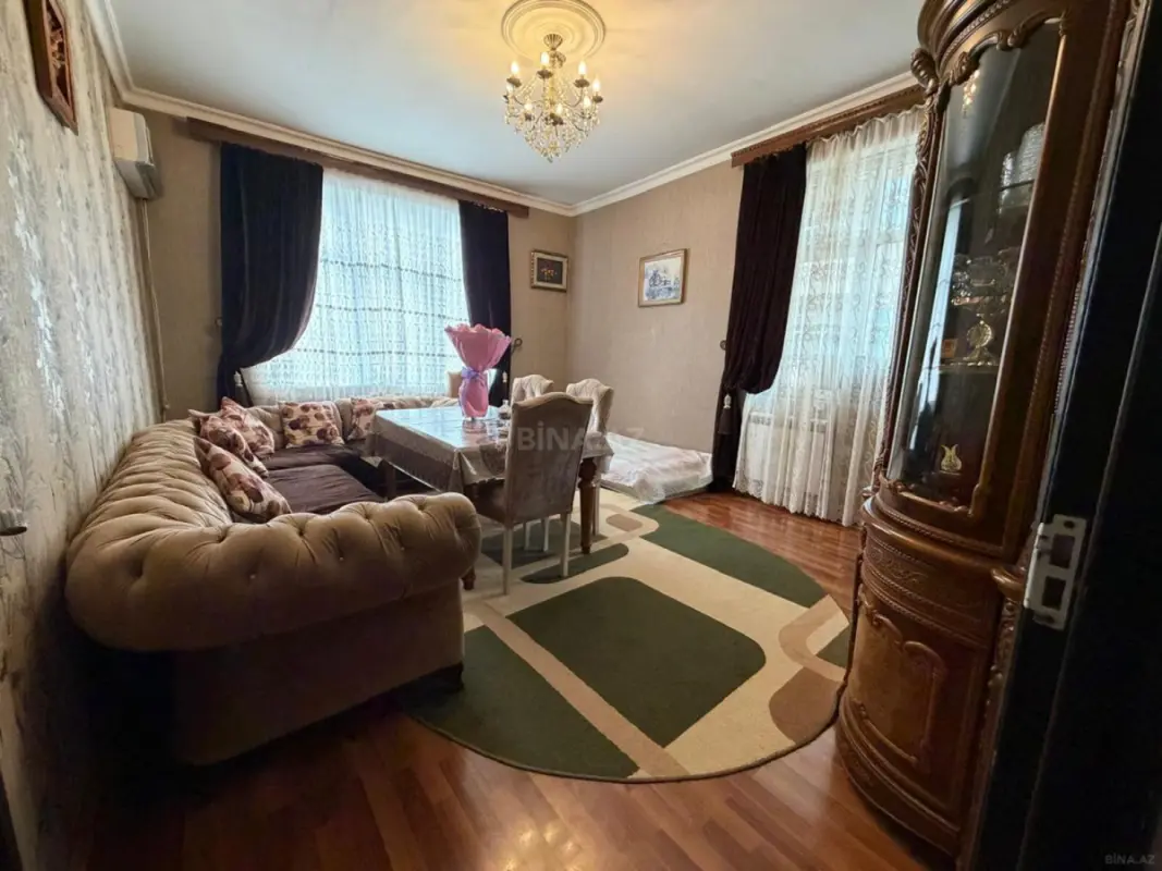 Kirayə verilir 3 otaqlı mənzil 125 m²