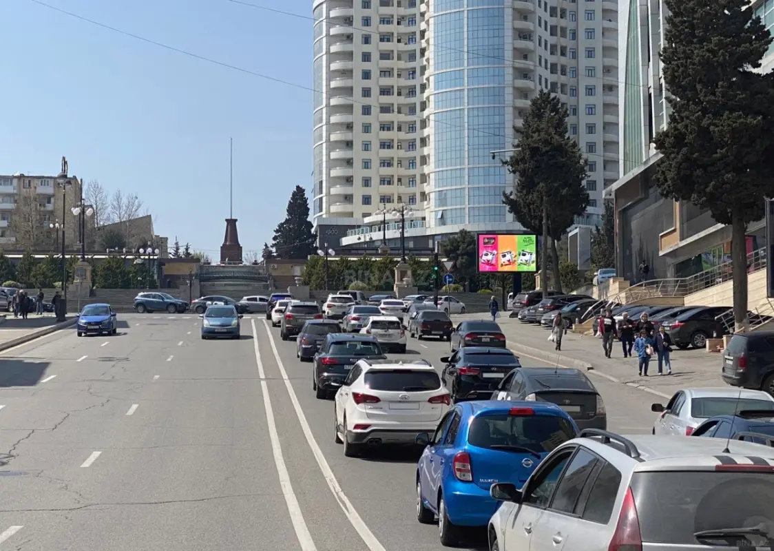 Satılır 2 otaqlı mənzil 60 m²