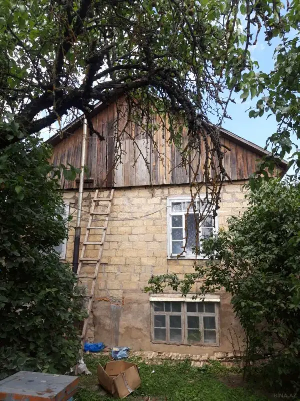 Satılır 4 otaqlı həyət evi 42 m²