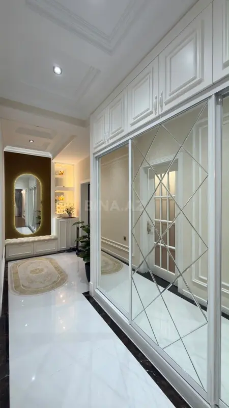 Satılır 3 otaqlı mənzil 105 m²
