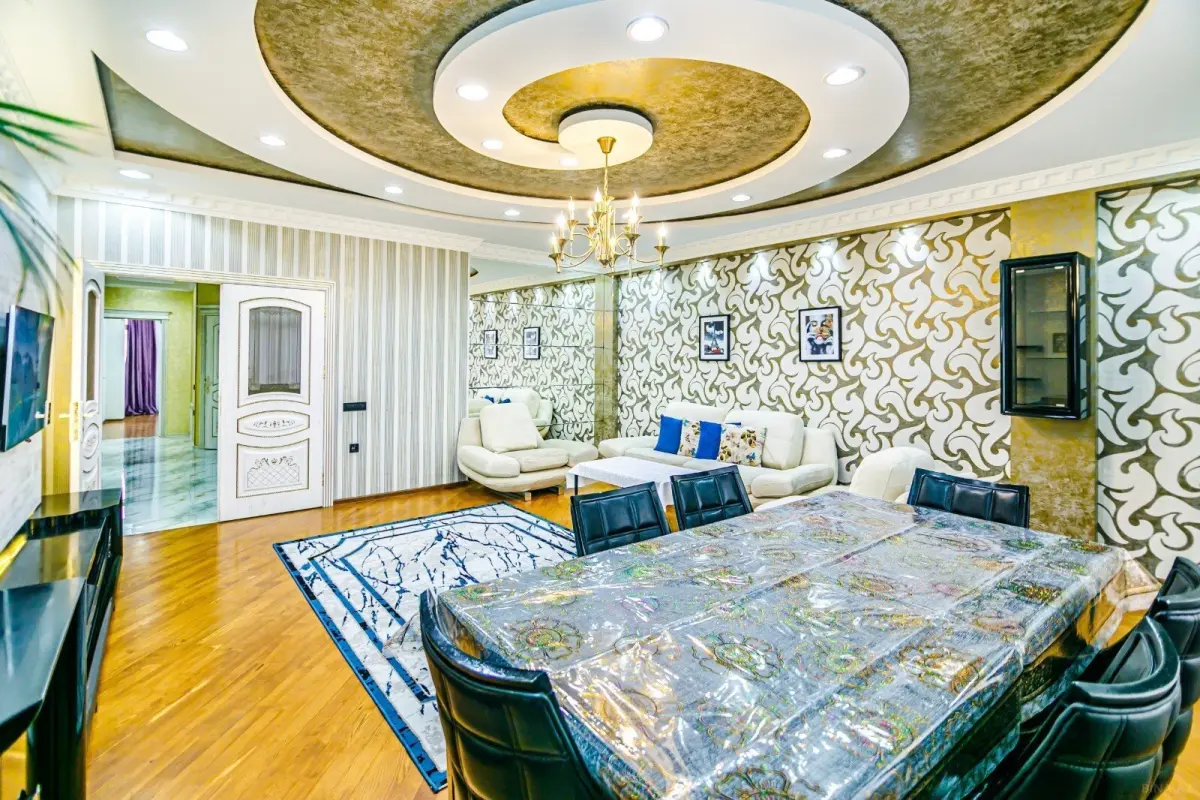 Kirayə verilir 3 otaqlı mənzil 120 m²