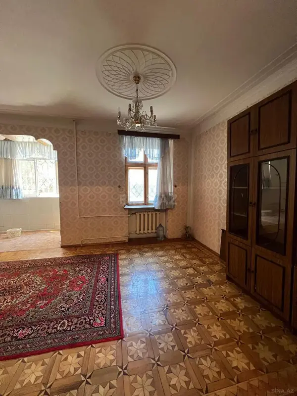 Kirayə verilir 4 otaqlı mənzil 100 m²
