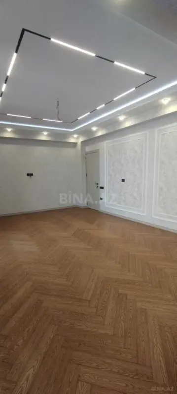 Satılır 3 otaqlı mənzil 140 m²
