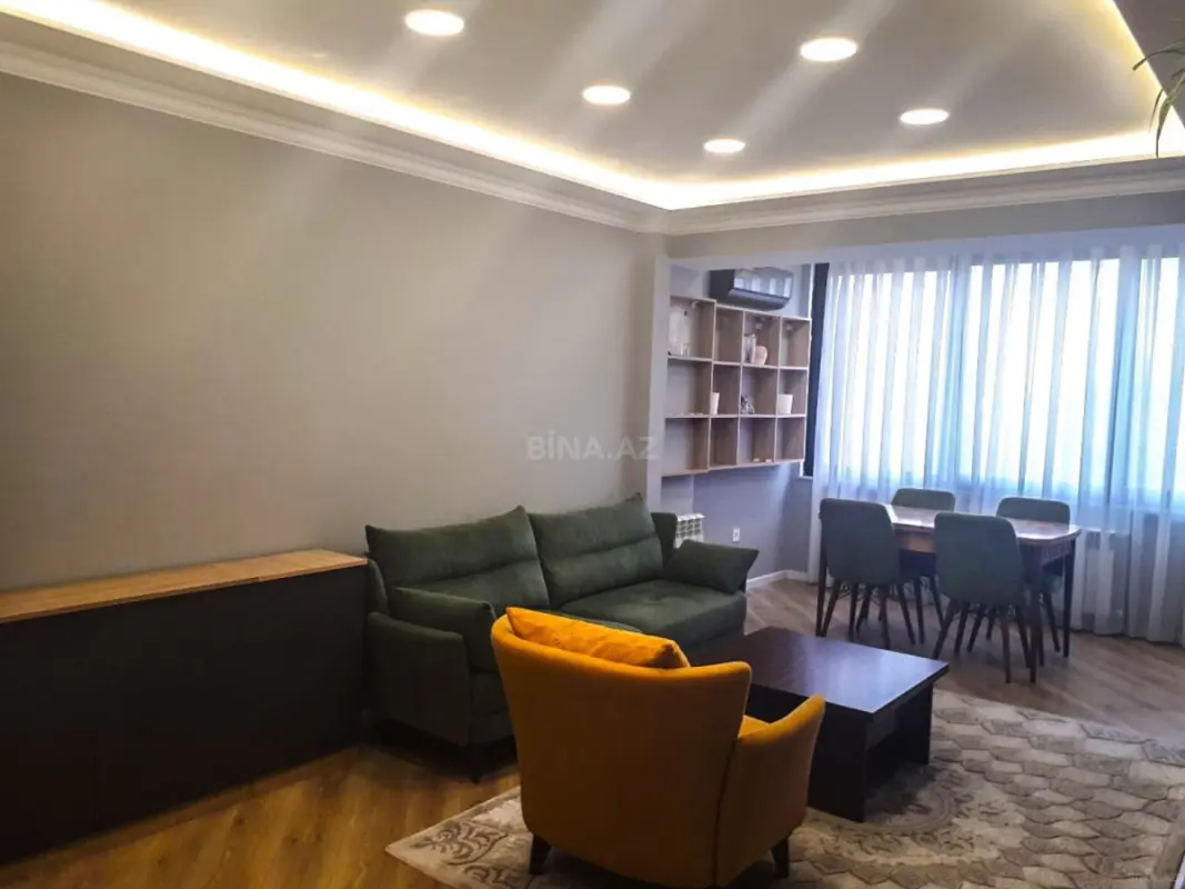 Kirayə verilir 2 otaqlı mənzil 75 m²