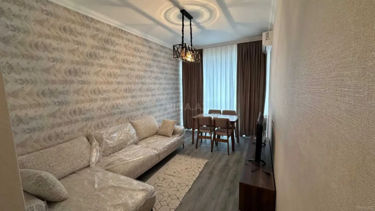 Kirayə verilir 2 otaqlı mənzil 52 m²