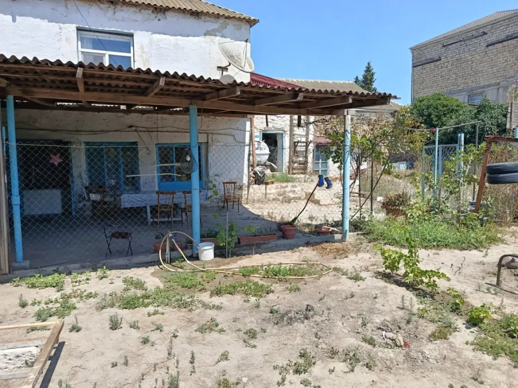 Satılır 4 otaqlı həyət evi 80 m²