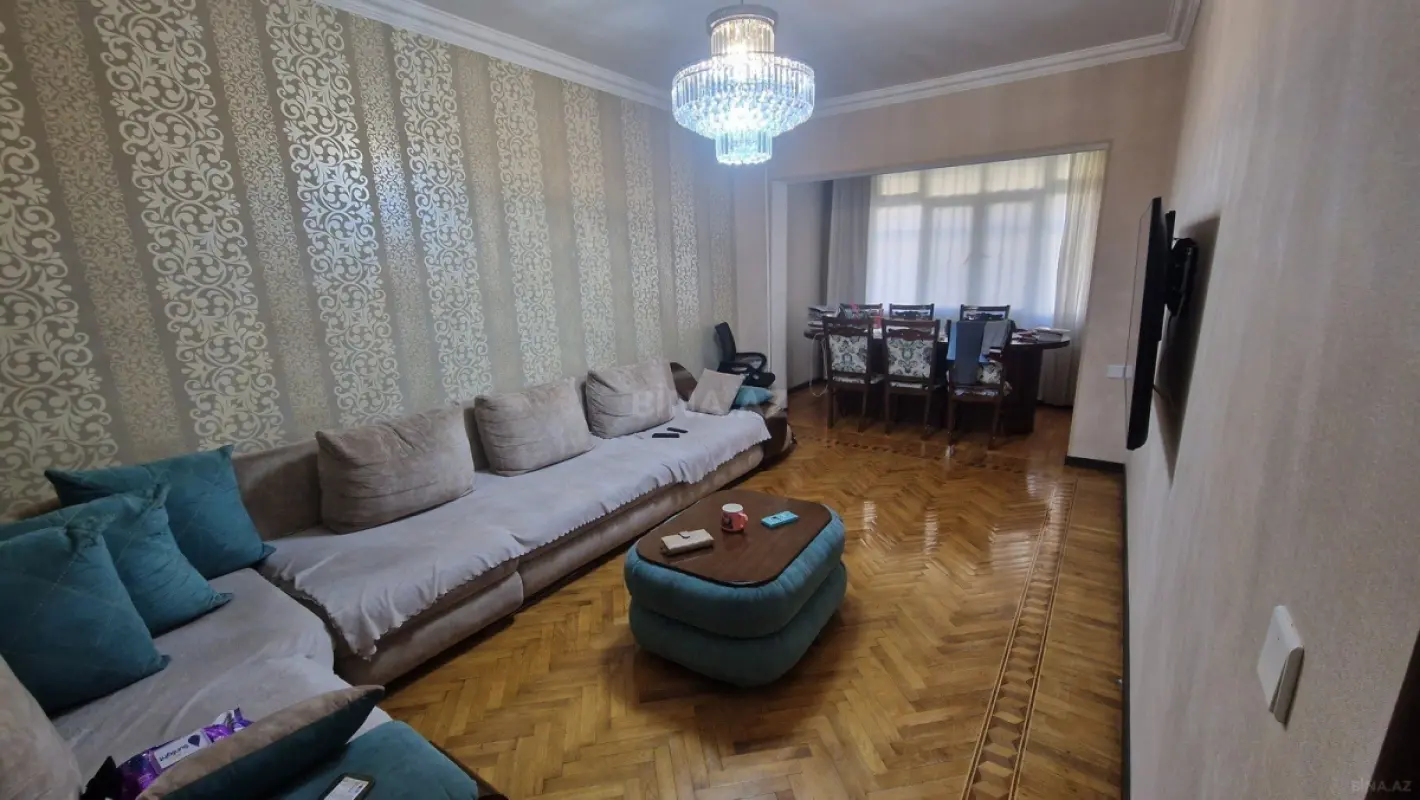 Kirayə verilir 3 otaqlı mənzil 101 m²