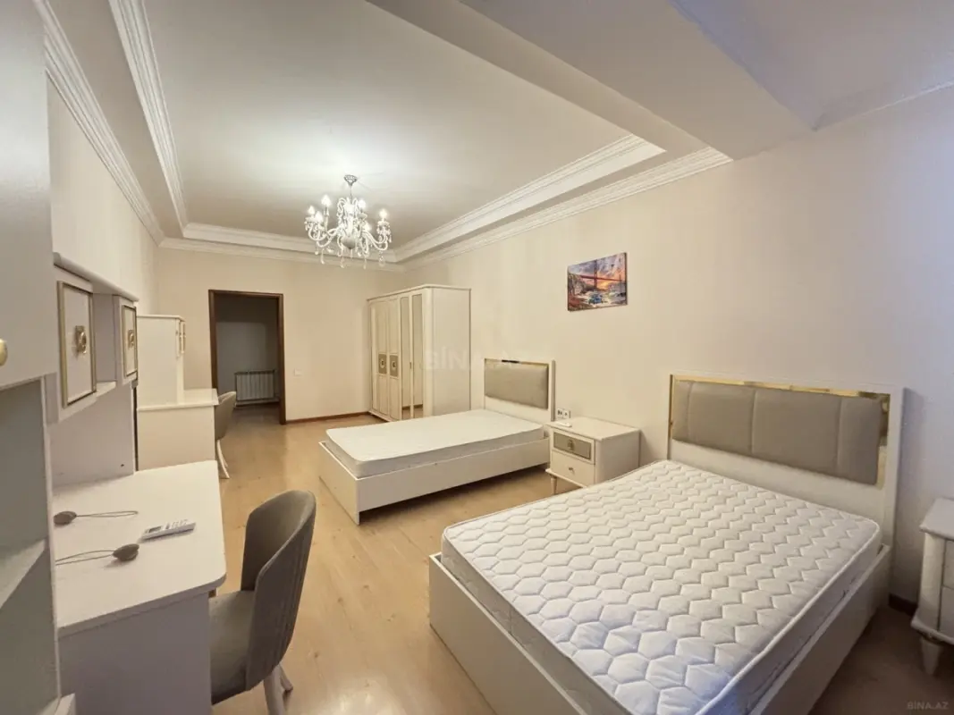 Kirayə verilir 3 otaqlı mənzil 185 m²