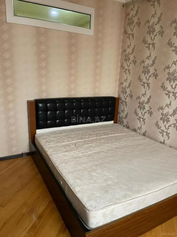 Kirayə verilir 2 otaqlı mənzil 109 m²
