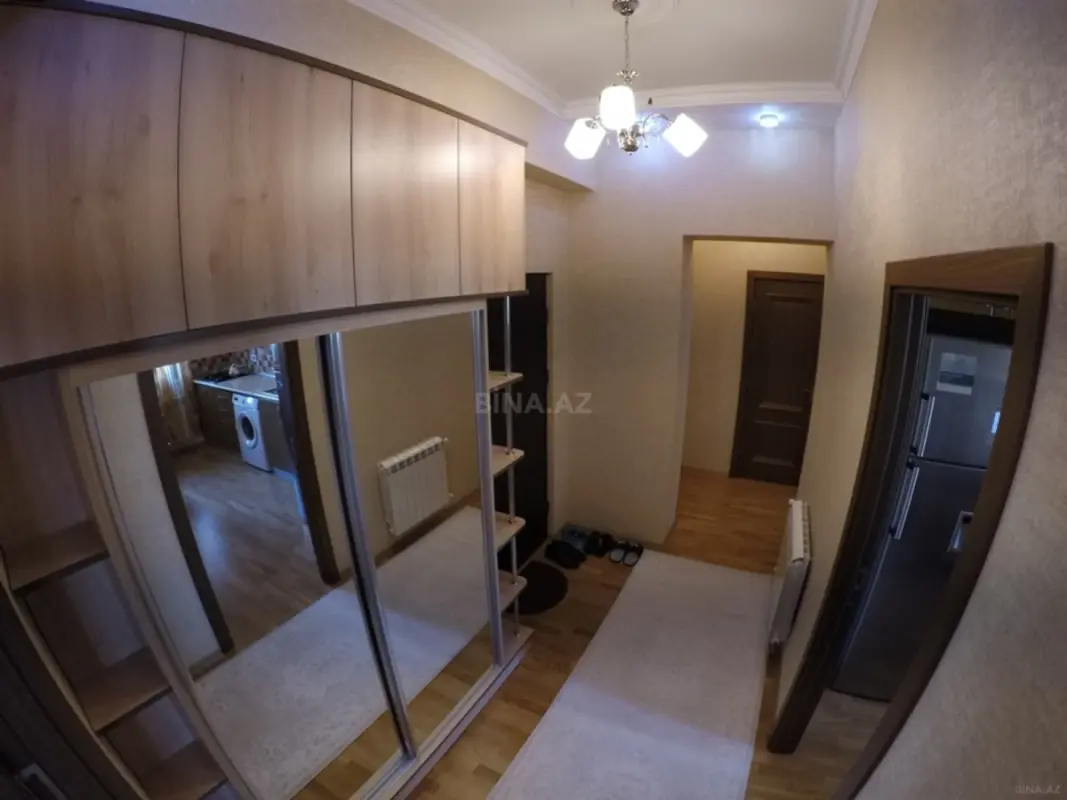 Kirayə verilir 2 otaqlı mənzil 75 m²