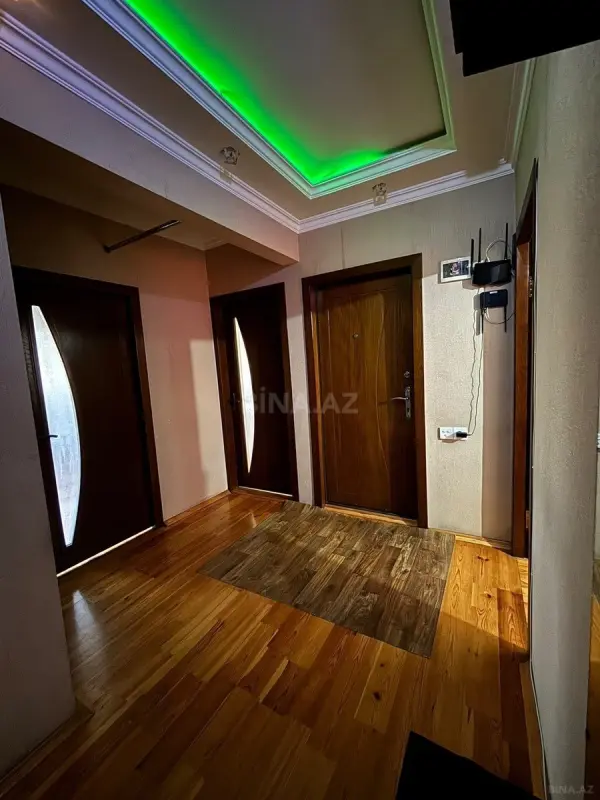 Satılır 4 otaqlı mənzil 90 m²