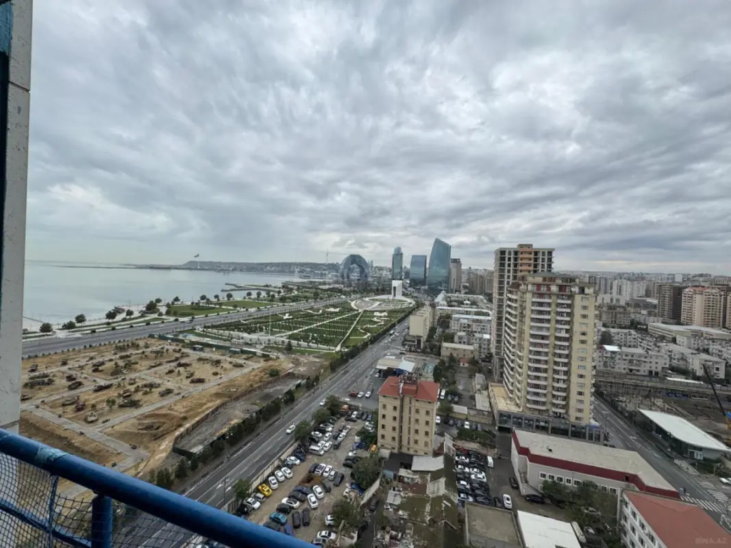 Kirayə verilir 3 otaqlı mənzil 250 m²