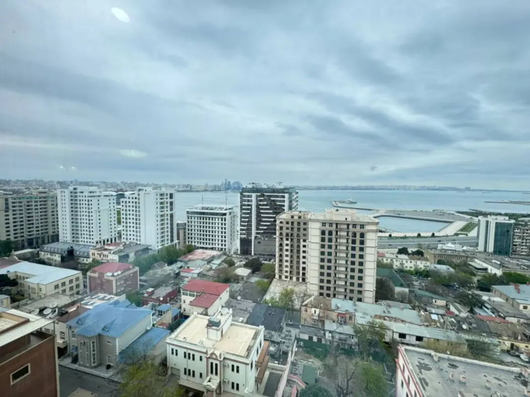 Satılır 3 otaqlı mənzil 100 m²