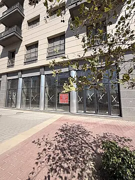 Kirayə verilir obyekt 210 m² — Bakı 210.00 m²
