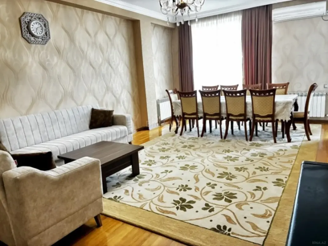 Satılır 3 otaqlı mənzil 126 m²