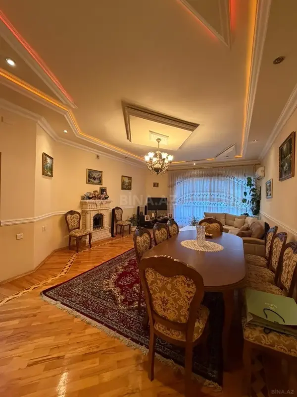 Satılır 7 otaqlı həyət evi 420 m²