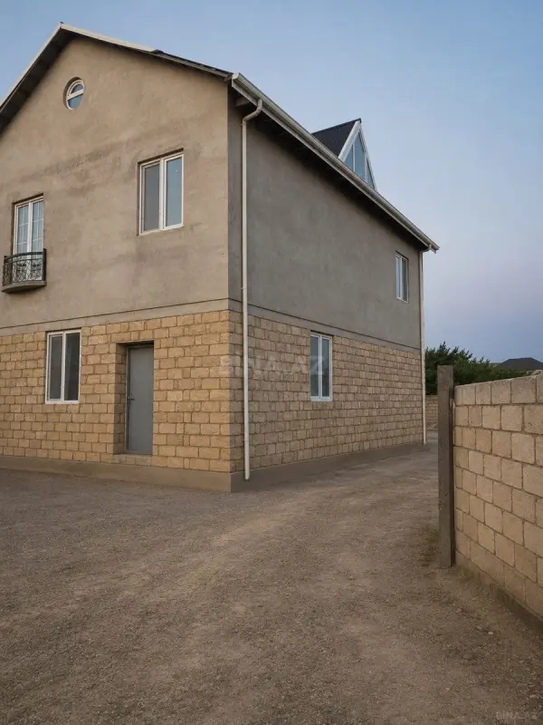 Satılır 6 otaqlı həyət evi 195 m²