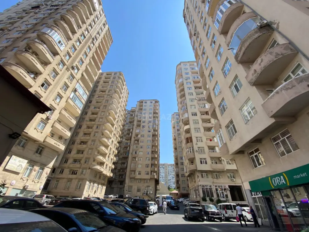 Satılır 3 otaqlı mənzil 107 m²