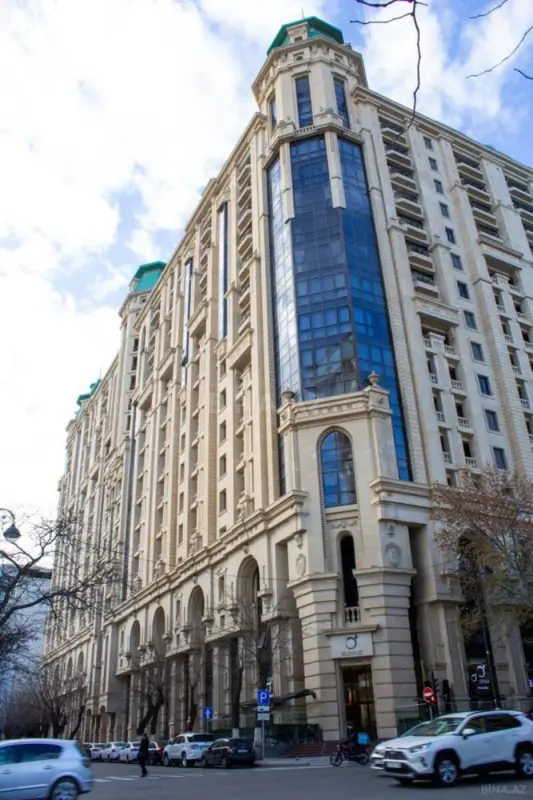 Satılır 2 otaqlı mənzil 108 m²