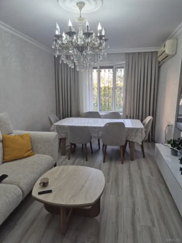 Satılır 4 otaqlı mənzil 90 m²