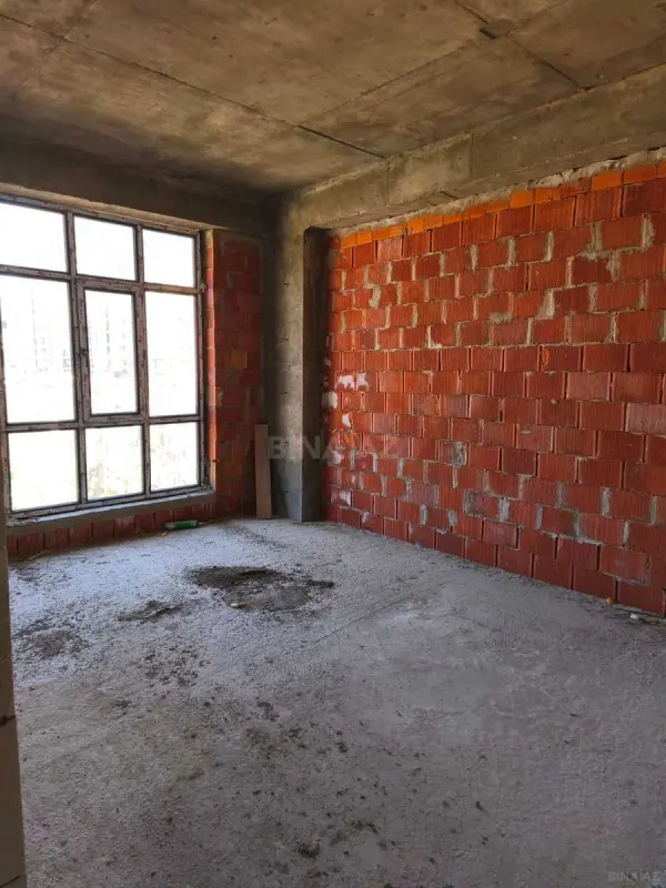 Satılır 3 otaqlı mənzil 86 m²