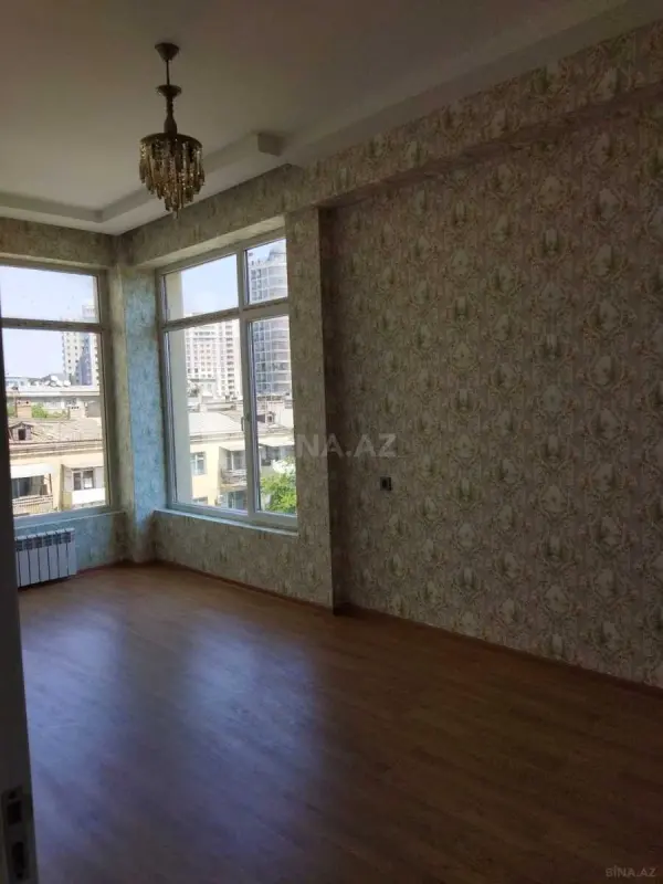 Kirayə verilir 3 otaqlı mənzil 115 m²