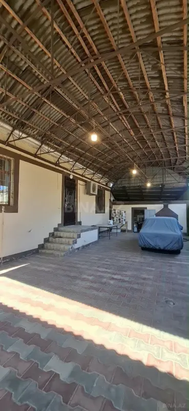 Satılır 7 otaqlı həyət evi 250 m²