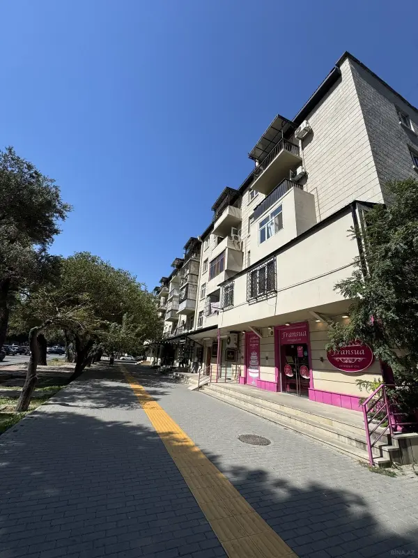 Satılır 3 otaqlı mənzil 70 m²