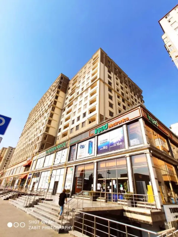 Kirayə verilir 2 otaqlı mənzil 65 m²