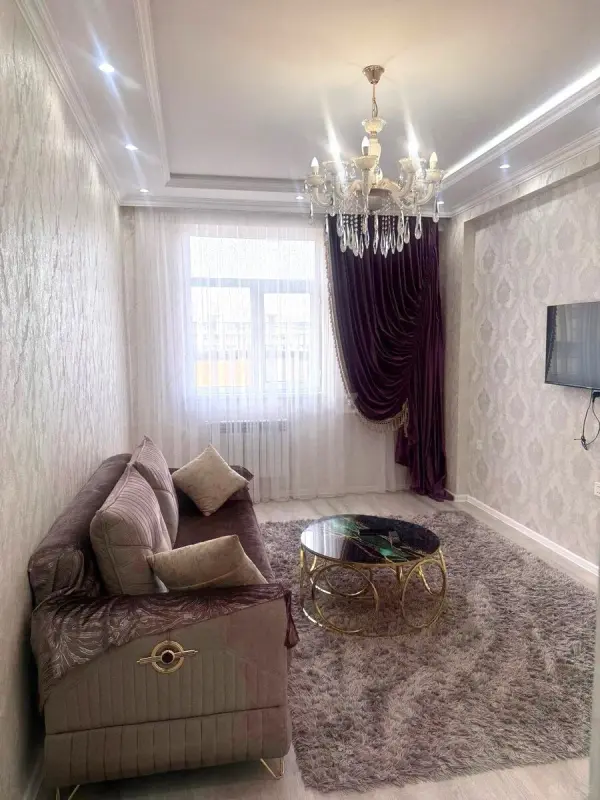 Kirayə verilir 2 otaqlı mənzil 75 m²