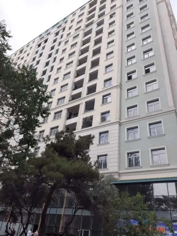 Satılır 2 otaqlı mənzil 52 m²