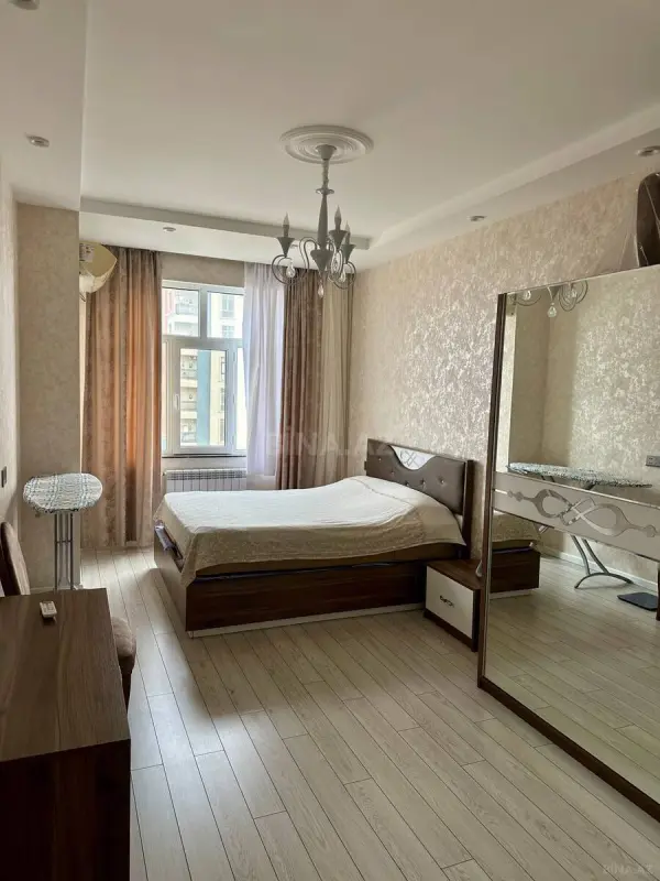 Satılır 3 otaqlı mənzil 74 m²