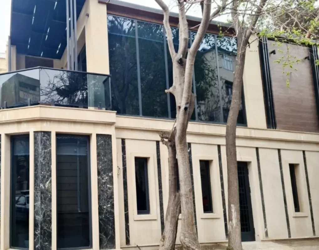 Kirayə verilir 3 otaqlı ofis 90 m²