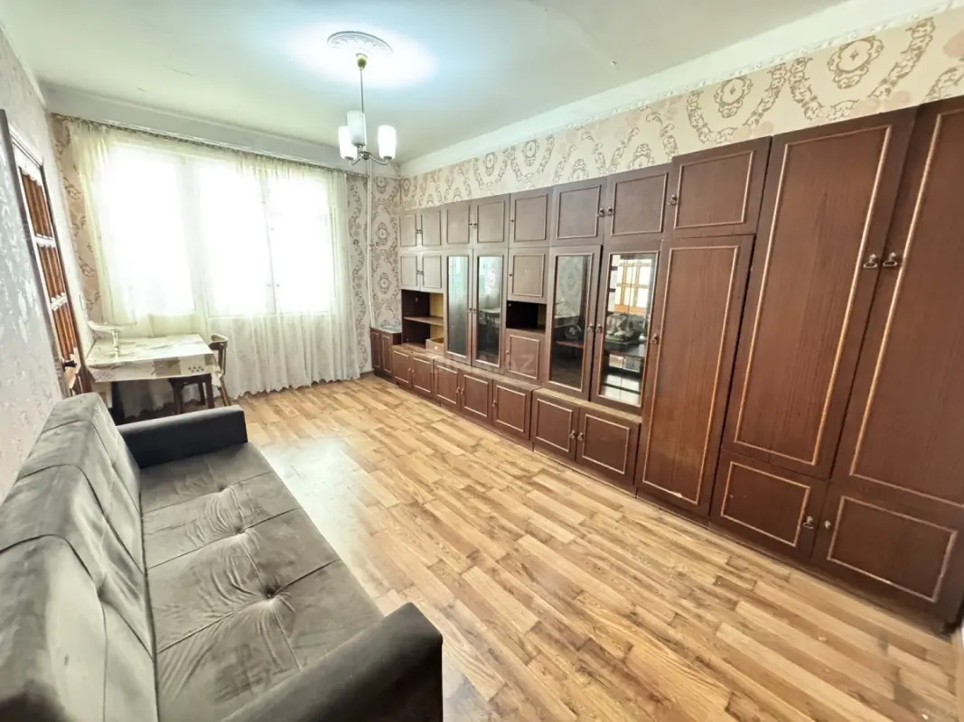 Satılır 1 otaqlı mənzil 40 m²