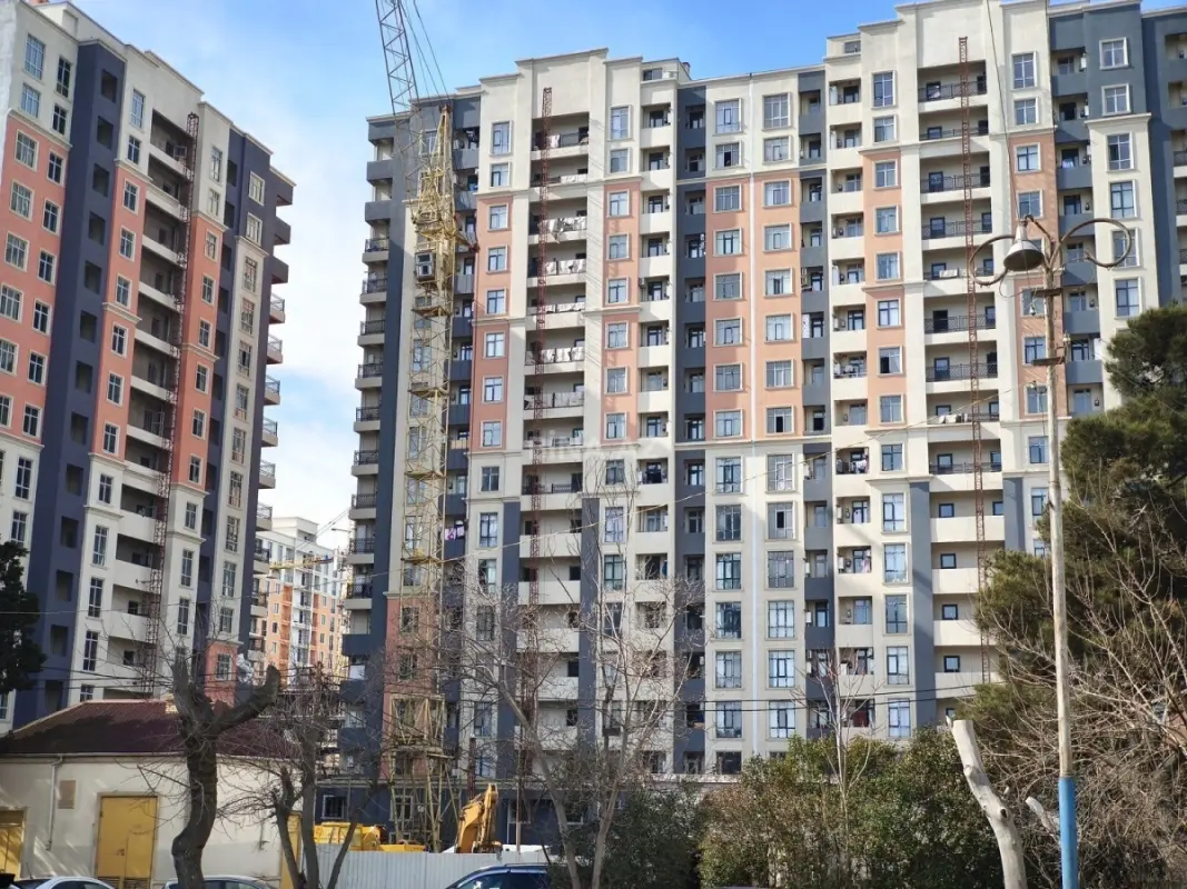 Satılır 3 otaqlı mənzil 86.3 m²
