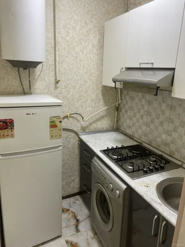 Kirayə verilir 2 otaqlı mənzil 86 m²