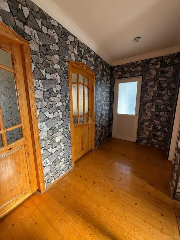 Satılır 5 otaqlı həyət evi 115 m²