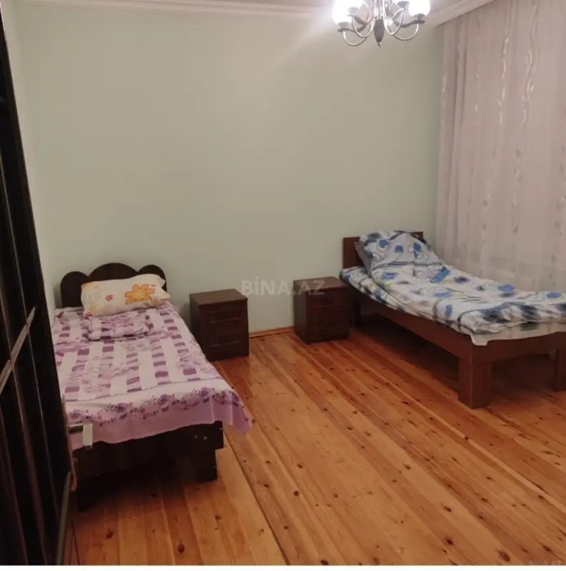 Satılır 4 otaqlı həyət evi 175 m²