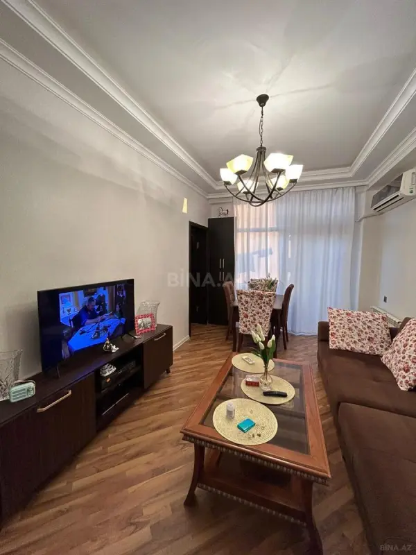 Satılır 2 otaqlı mənzil 61 m²