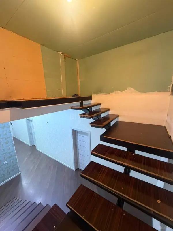 Satılır 6 otaqlı həyət evi 178 m²