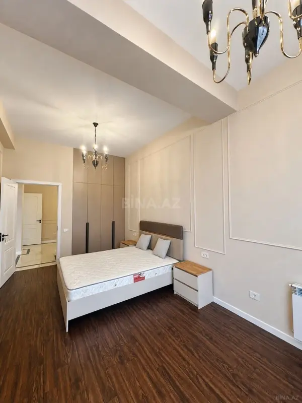 Kirayə verilir 3 otaqlı mənzil 120 m²