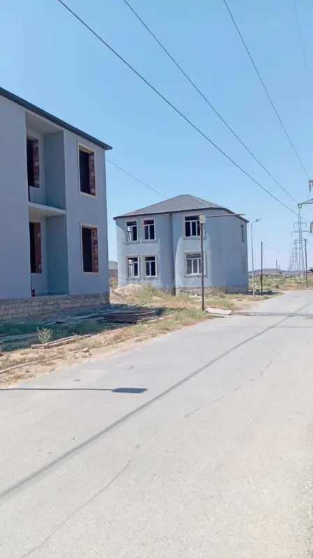 Satılır 1 otaqlı mənzil 42 m²