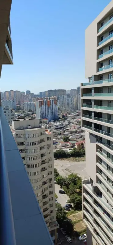 Kirayə verilir 3 otaqlı mənzil 148 m²