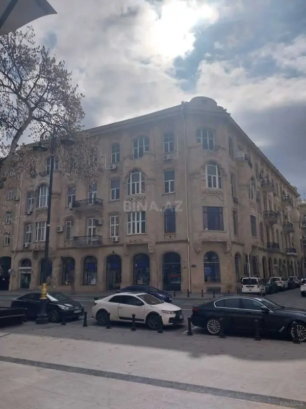 Satılır 3 otaqlı mənzil 75 m²