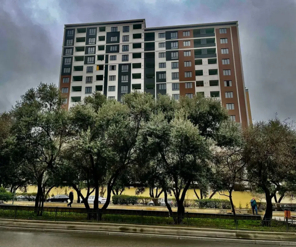 Satılır 1 otaqlı mənzil 54 m²