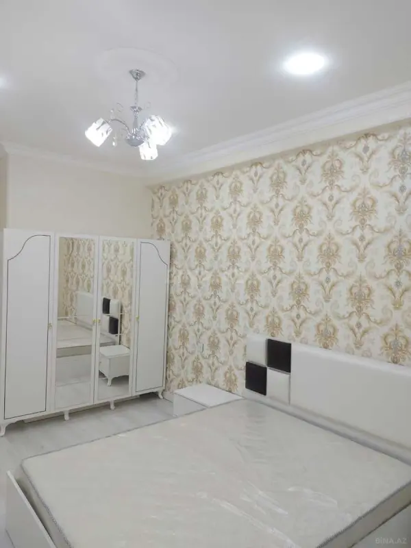 Kirayə verilir 2 otaqlı mənzil 72 m²