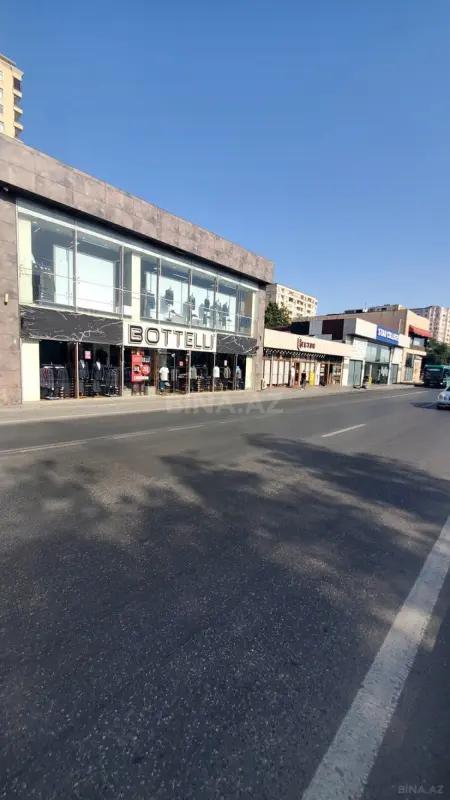 Kirayə verilir obyekt 620 m²